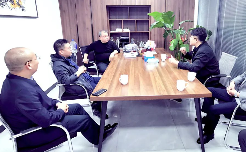 潤發(fā)集團(tuán)總裁、副董事長滕淵楷一行到訪秦皇島環(huán)保產(chǎn)業(yè)集團(tuán)